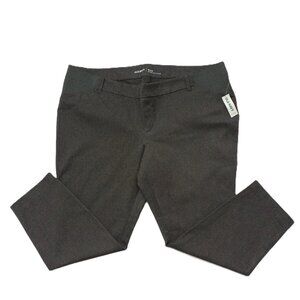 OLD NAVY Maternity Pixie Pants with Side Panels. Plus Size 18